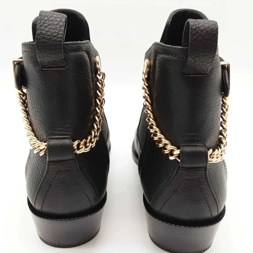 Salvatore Ferragamo beautiful ankle